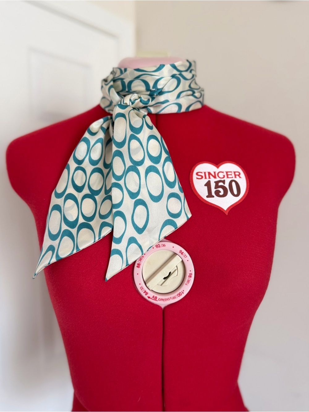 NWOT BCBGMAXAZRIA 100% Silk Twilly Skinny Scarf Geometric Ribbon Hair Tie 66”